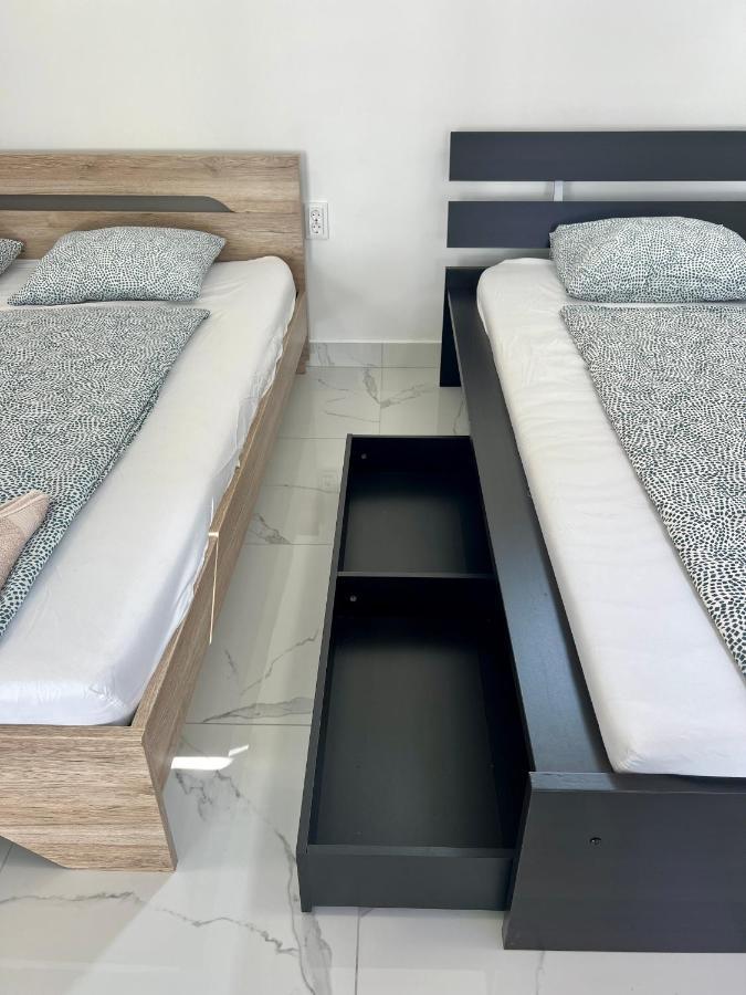 Mueller'S 1 Apartment Siofok Ngoại thất bức ảnh