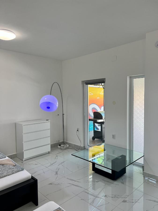 Mueller'S 1 Apartment Siofok Ngoại thất bức ảnh