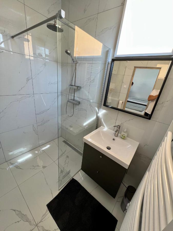 Mueller'S 1 Apartment Siofok Ngoại thất bức ảnh