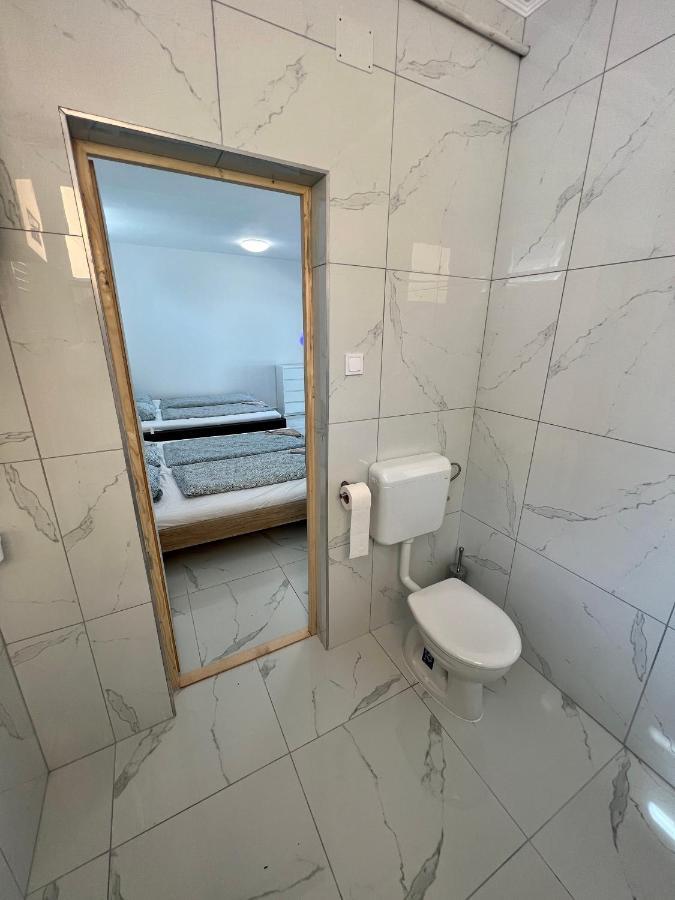 Mueller'S 1 Apartment Siofok Ngoại thất bức ảnh
