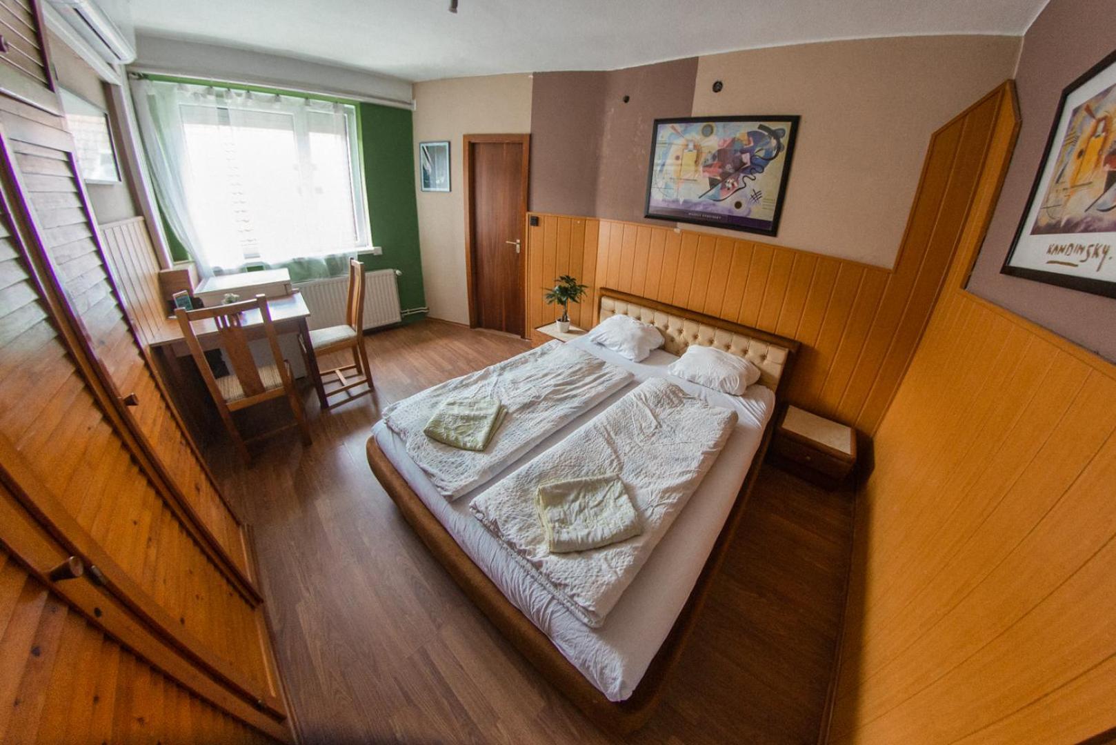 Mueller'S 1 Apartment Siofok Ngoại thất bức ảnh