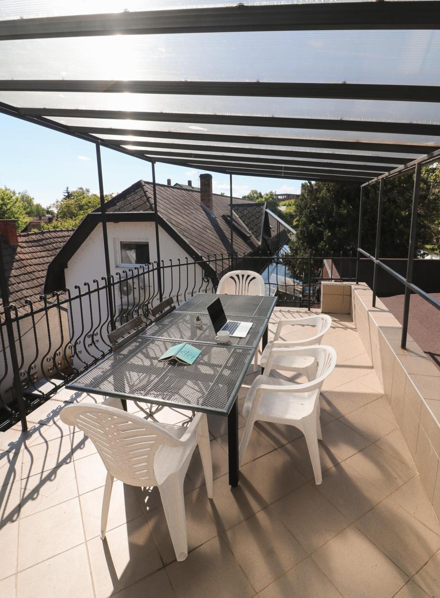 Mueller'S 1 Apartment Siofok Ngoại thất bức ảnh